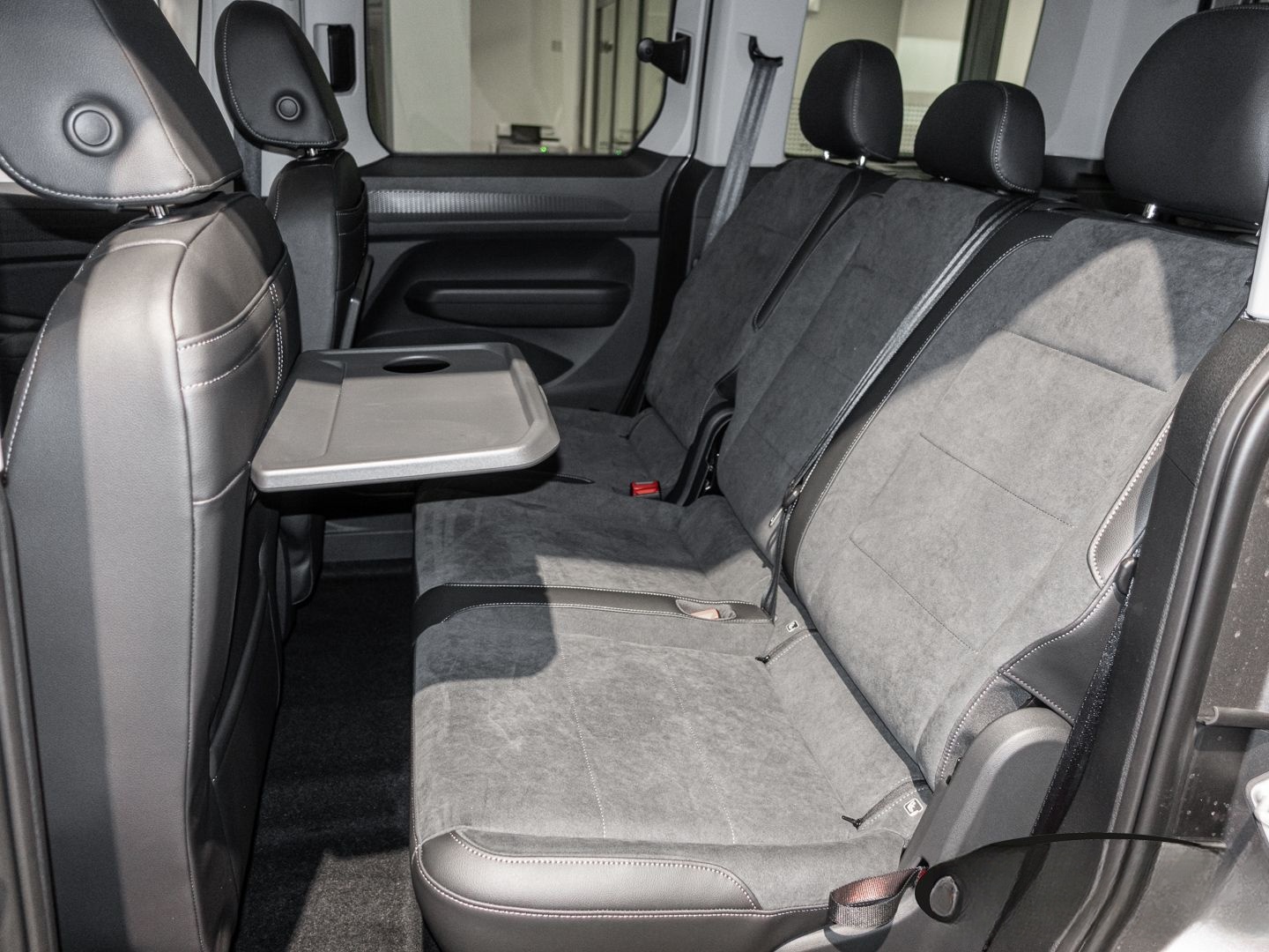 Volkswagen Caddy Edition Life 5-Sitzer Motor  2,0 l TDI 90  foto 19