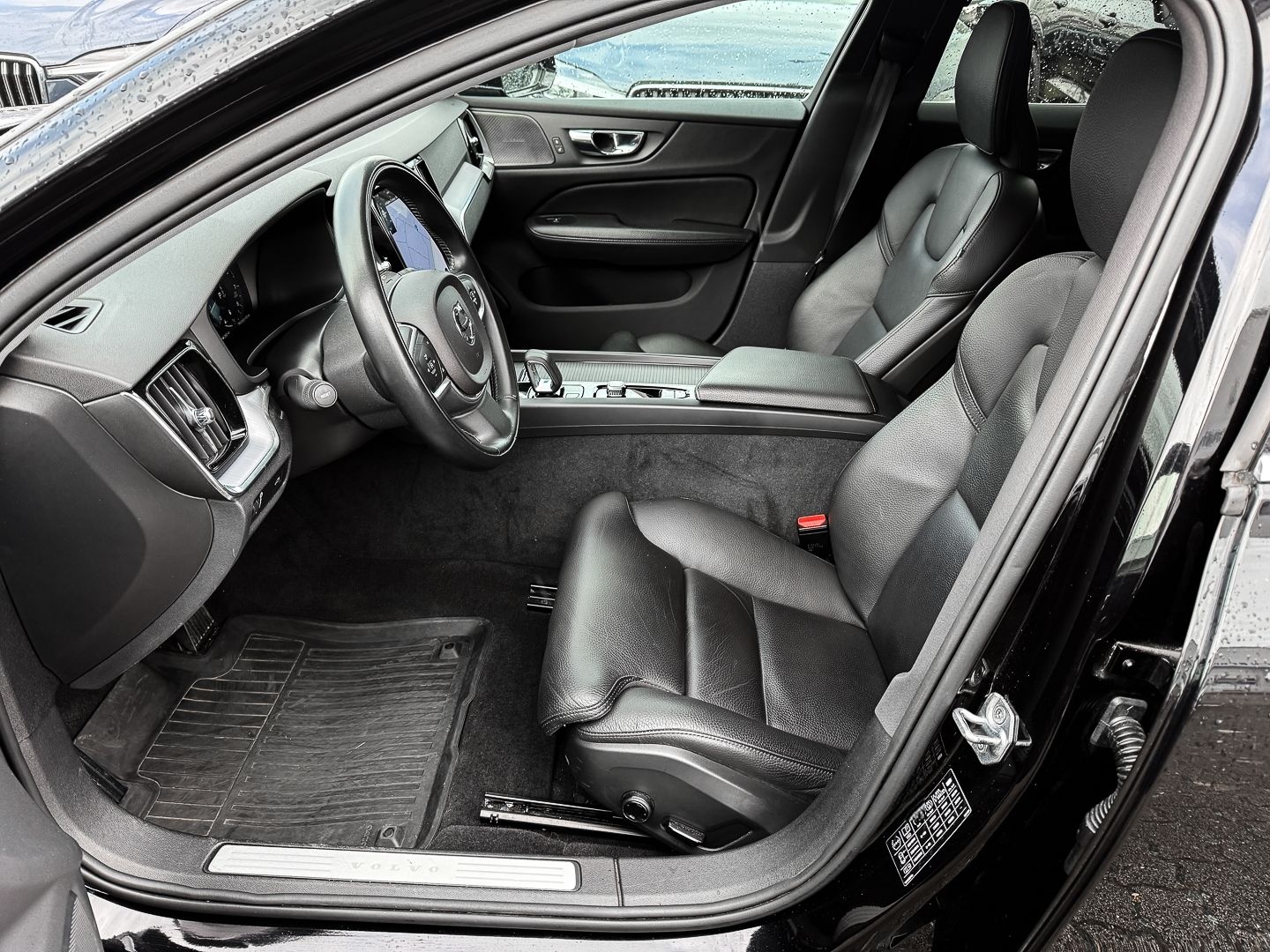 Volvo V60 Kombi Momentum Pro B4 Benzin EU6d StandHZG N foto 12