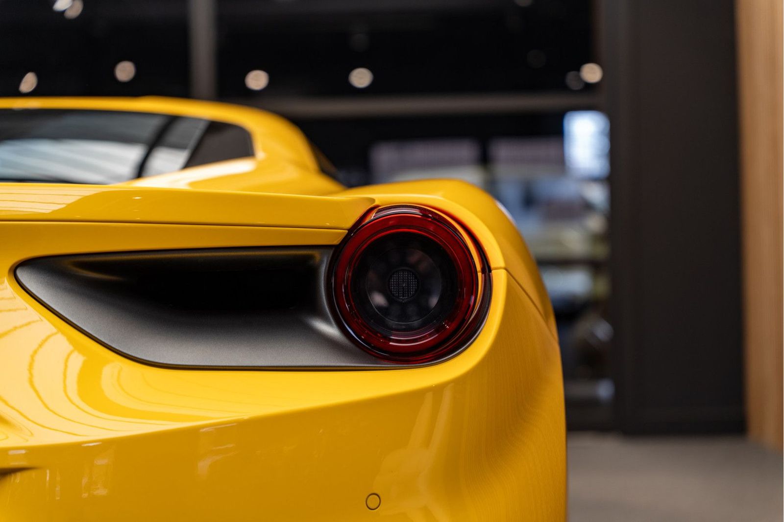 Ferrari 488 GTB 3.9 HELE Coupé Neu Zustand . foto 17