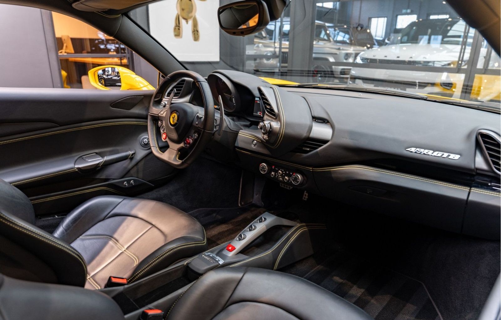 Ferrari 488 GTB 3.9 HELE Coupé Neu Zustand . foto 8