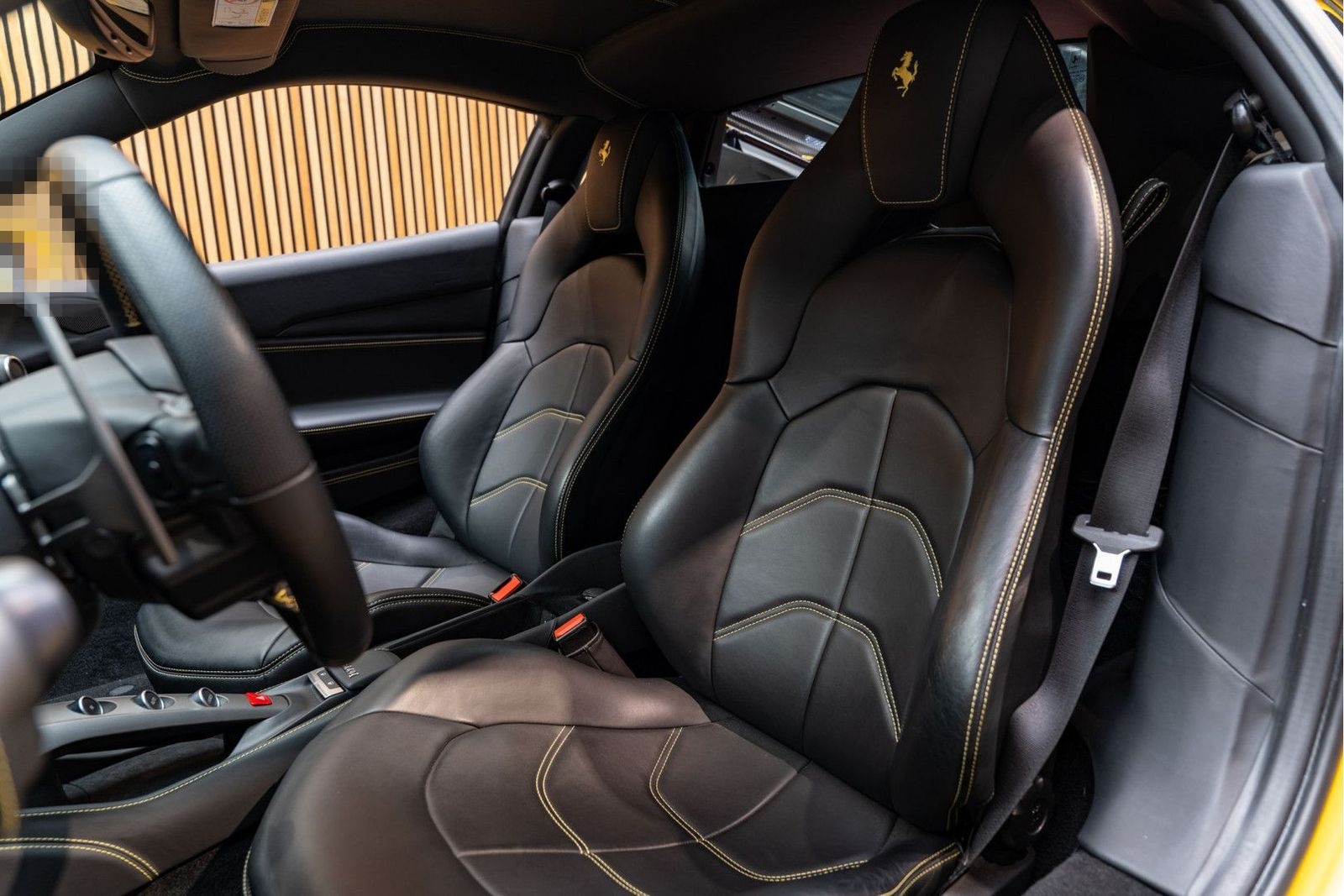 Ferrari 488 GTB 3.9 HELE Coupé Neu Zustand . foto 9