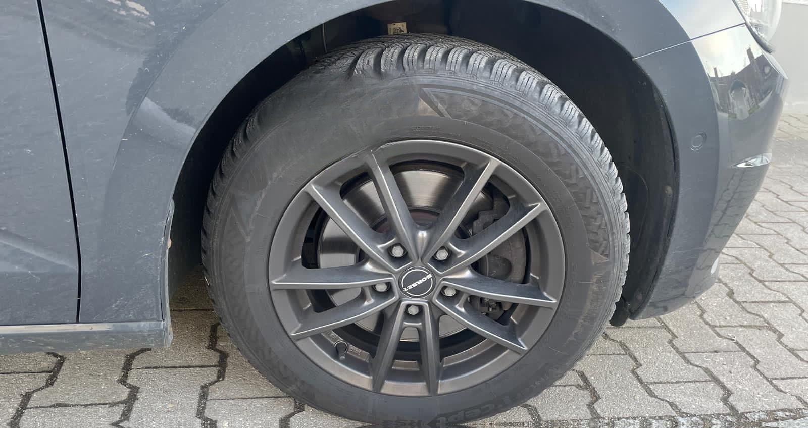 Volkswagen VW Touran 2.0TDI foto 8