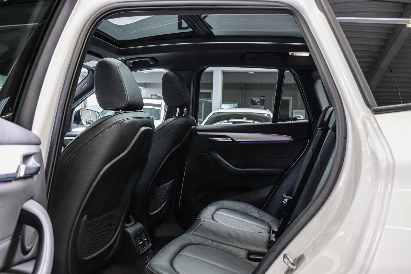 BMW X1 sDrive 20d///M SPORT/KAMERA/PANORAMA/LED/DAB/ foto 12