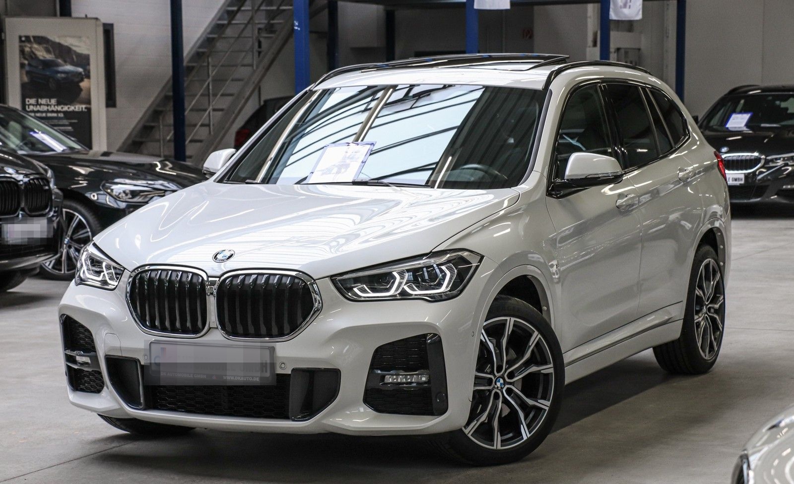 BMW X1 sDrive 20d///M SPORT/KAMERA/PANORAMA/LED/DAB/ foto 6