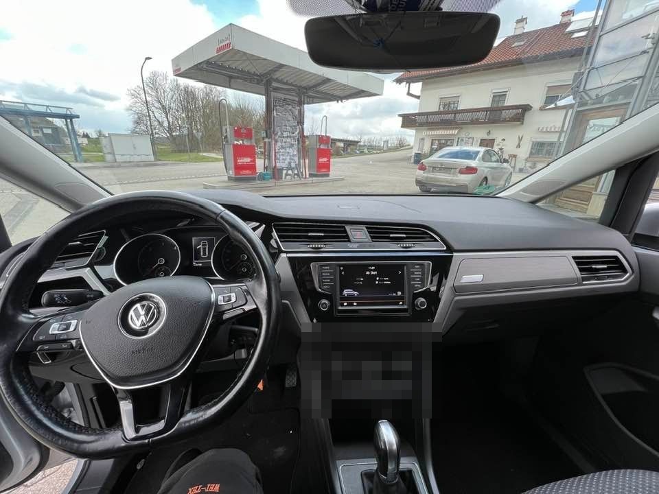 Volkswagen Touran 2.0 TDI DSG Comfortline - 7-Sitzer foto 9