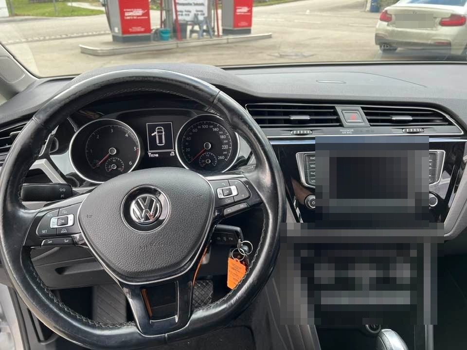 Volkswagen Touran 2.0 TDI DSG Comfortline - 7-Sitzer foto 10