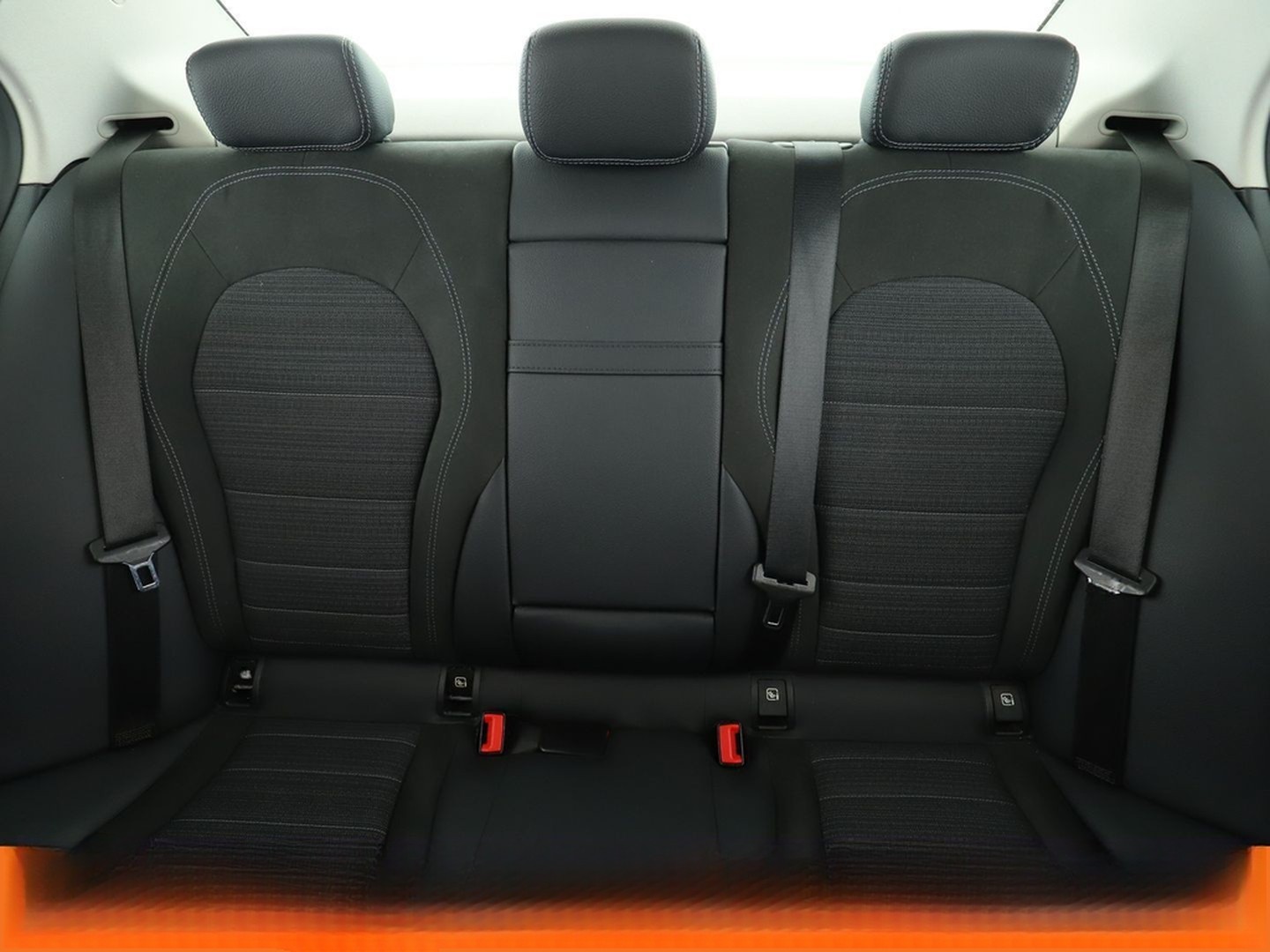 Mercedes-Benz C 200 4Matic AMG Line Aut.*NAVI*LED*TEMPO*CAM* foto 16