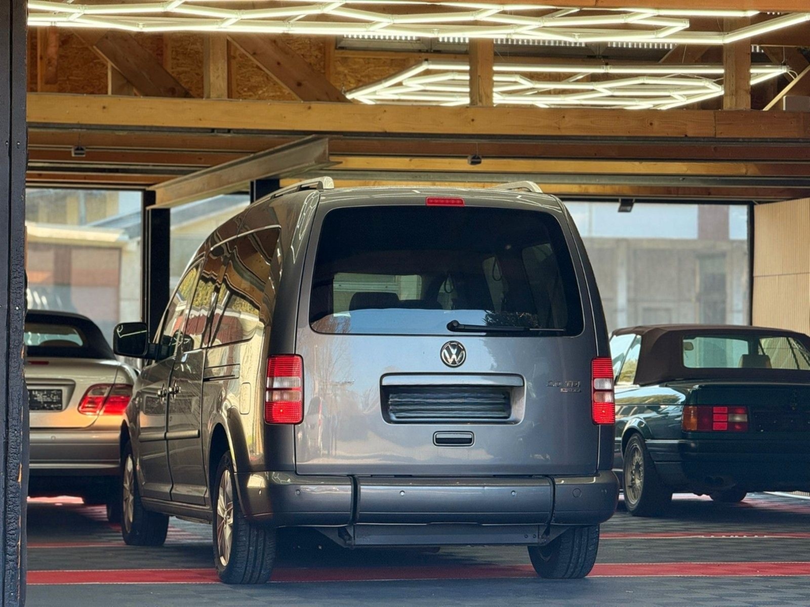 Volkswagen Caddy DSG Maxi Behindertengerecht-Elek.Sitz foto 41