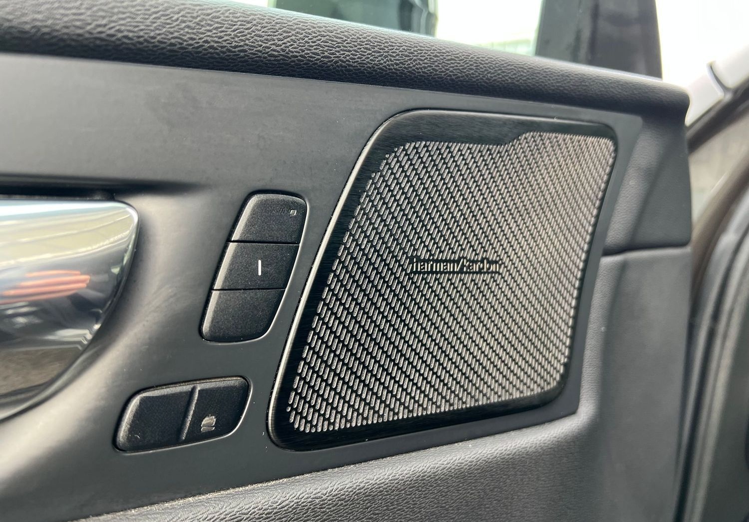 Volvo XC60 Momentum 2WD *AHK*LED*360°KAMERA*HARMAN*VIR foto 16