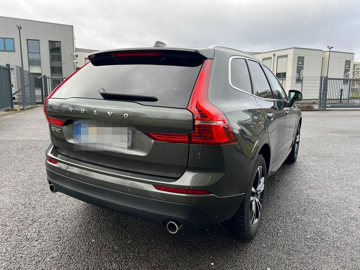 Volvo XC60 Momentum 2WD *AHK*LED*360°KAMERA*HARMAN*VIR foto 3