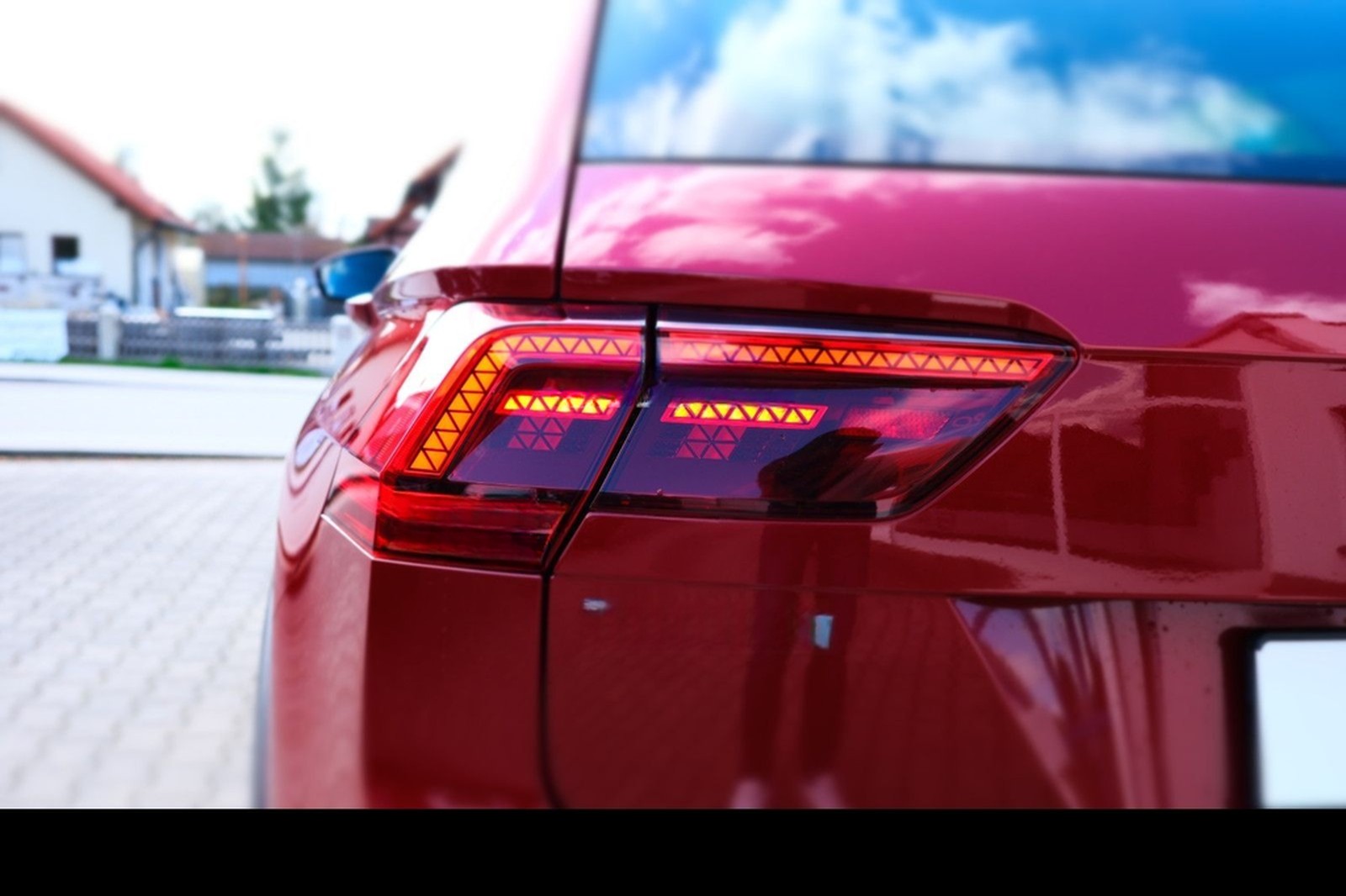 Volkswagen Tiguan 2.0 TSI DSG 4M. "R-Line"LED"AHK"StHz"VC" foto 13