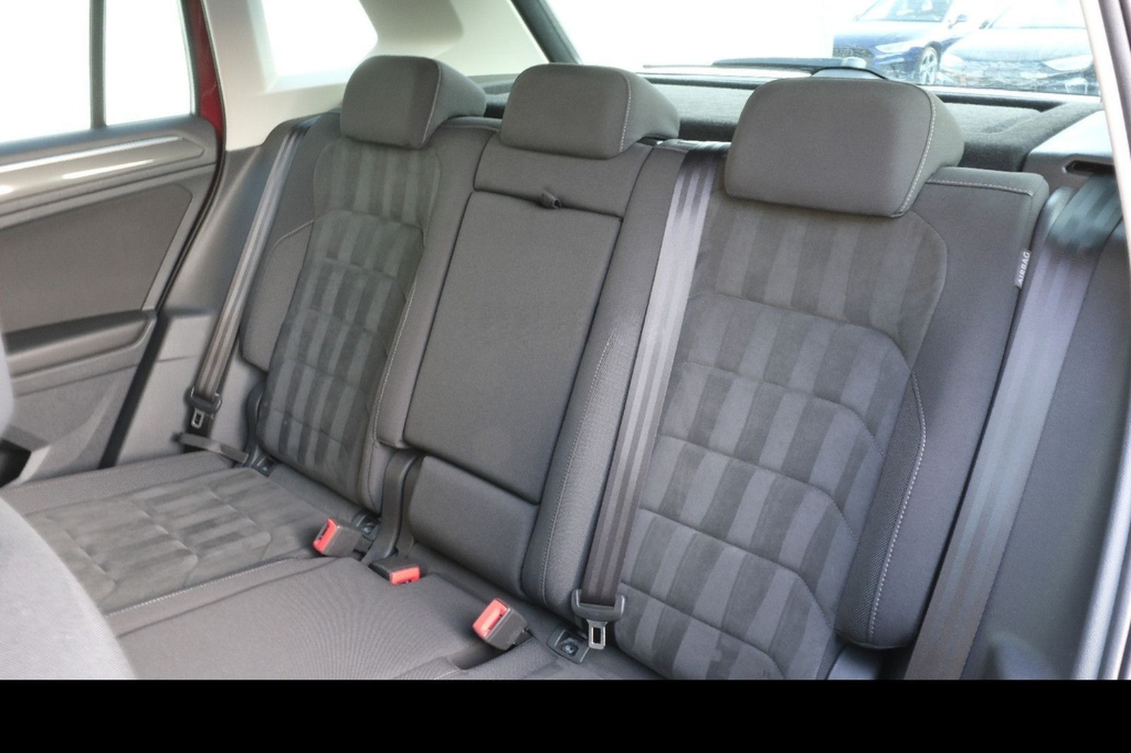 Volkswagen Tiguan 2.0 TSI DSG 4M. "R-Line"LED"AHK"StHz"VC" foto 25