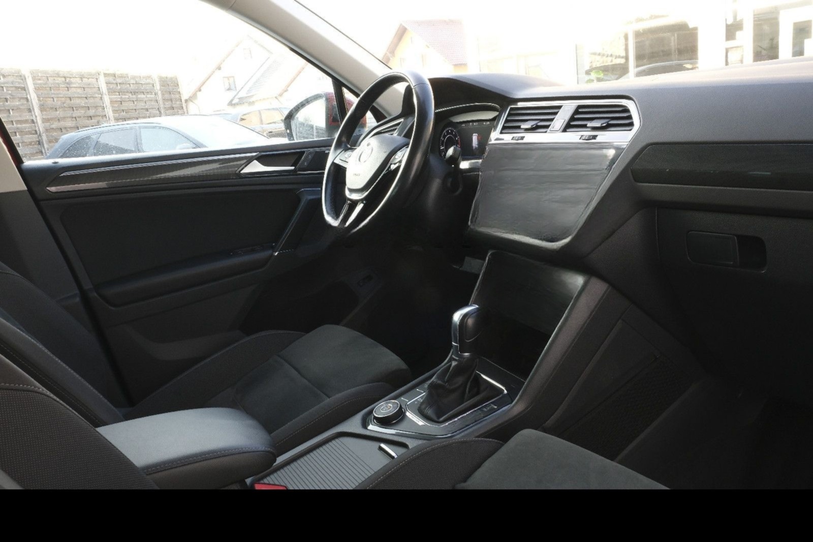 Volkswagen Tiguan 2.0 TSI DSG 4M. "R-Line"LED"AHK"StHz"VC" foto 33