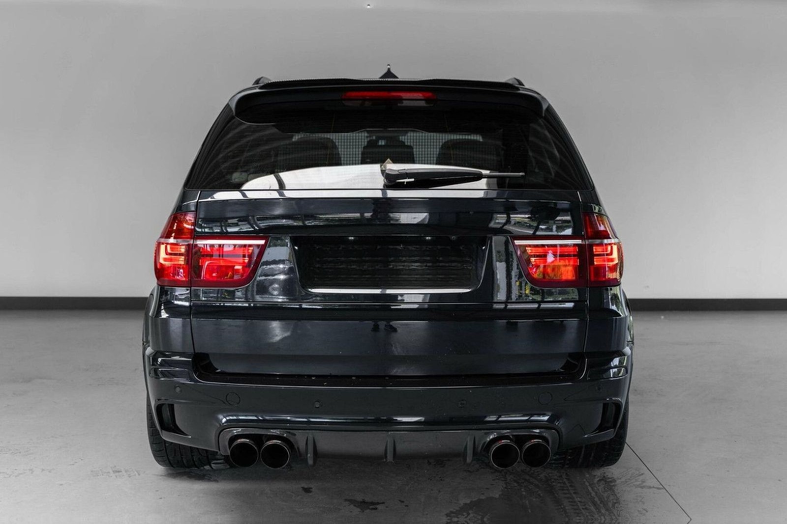 BMW X5 4.4i M 556 PK Akrapovic Full Option foto 7