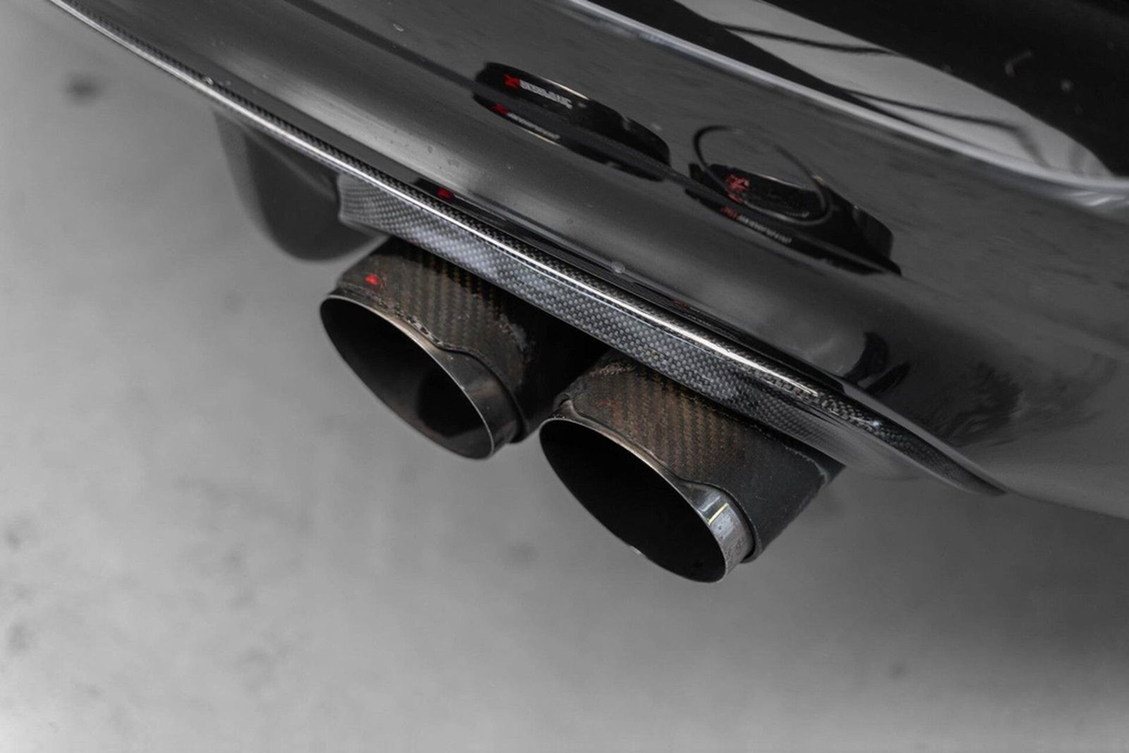 BMW X5 4.4i M 556 PK Akrapovic Full Option foto 9