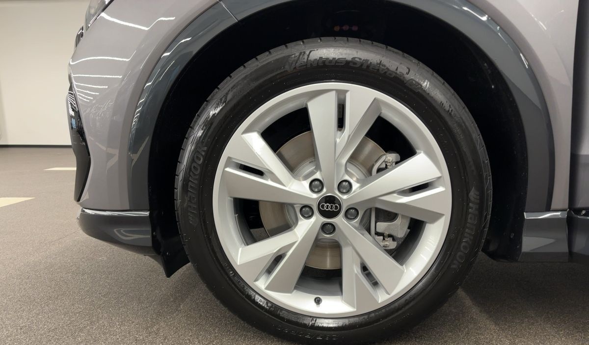 Audi Q4 Sportback 45 e-tron 210 kW foto 14