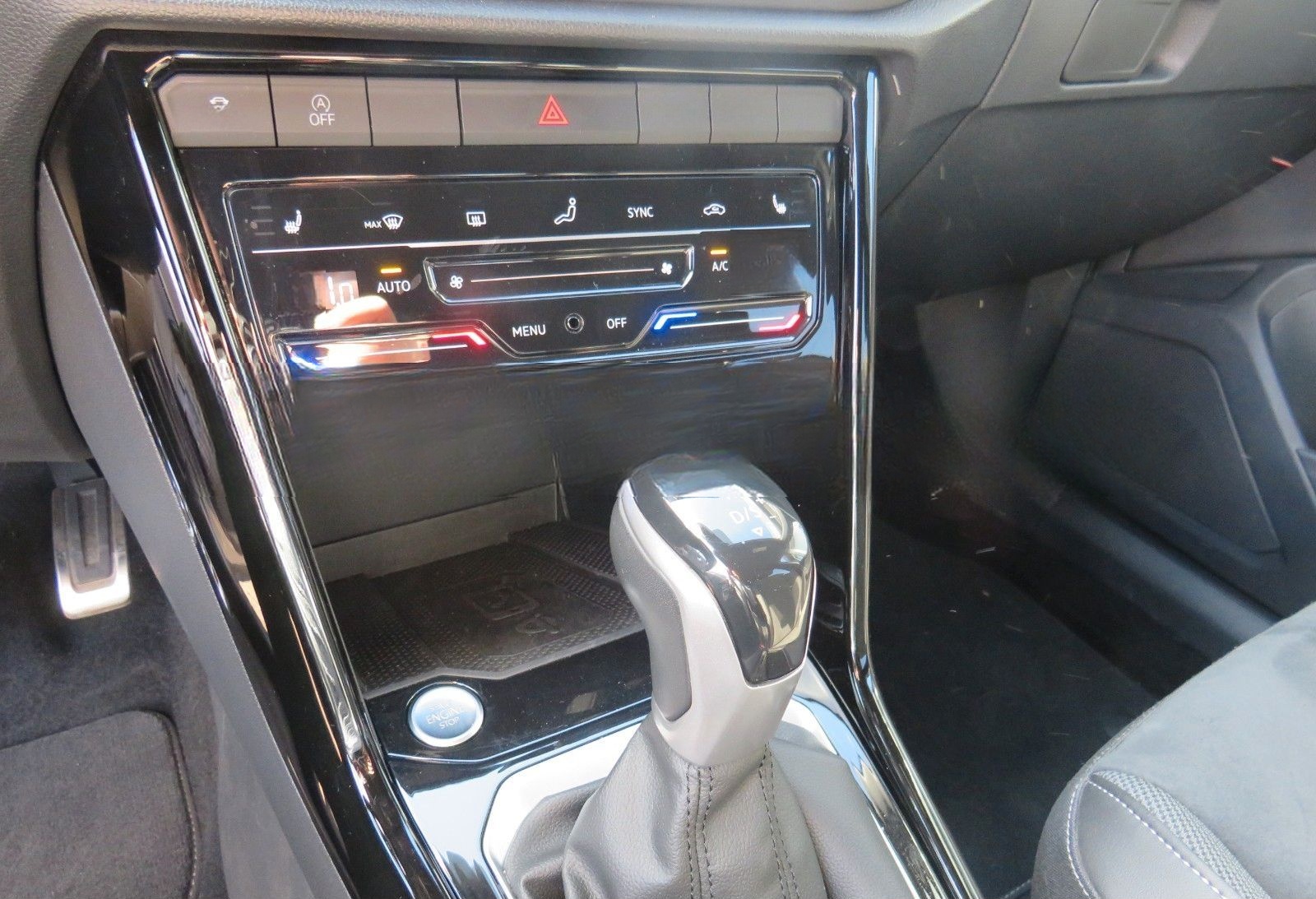 Volkswagen T-Roc 1.5 TSI DSG R-Line foto 11