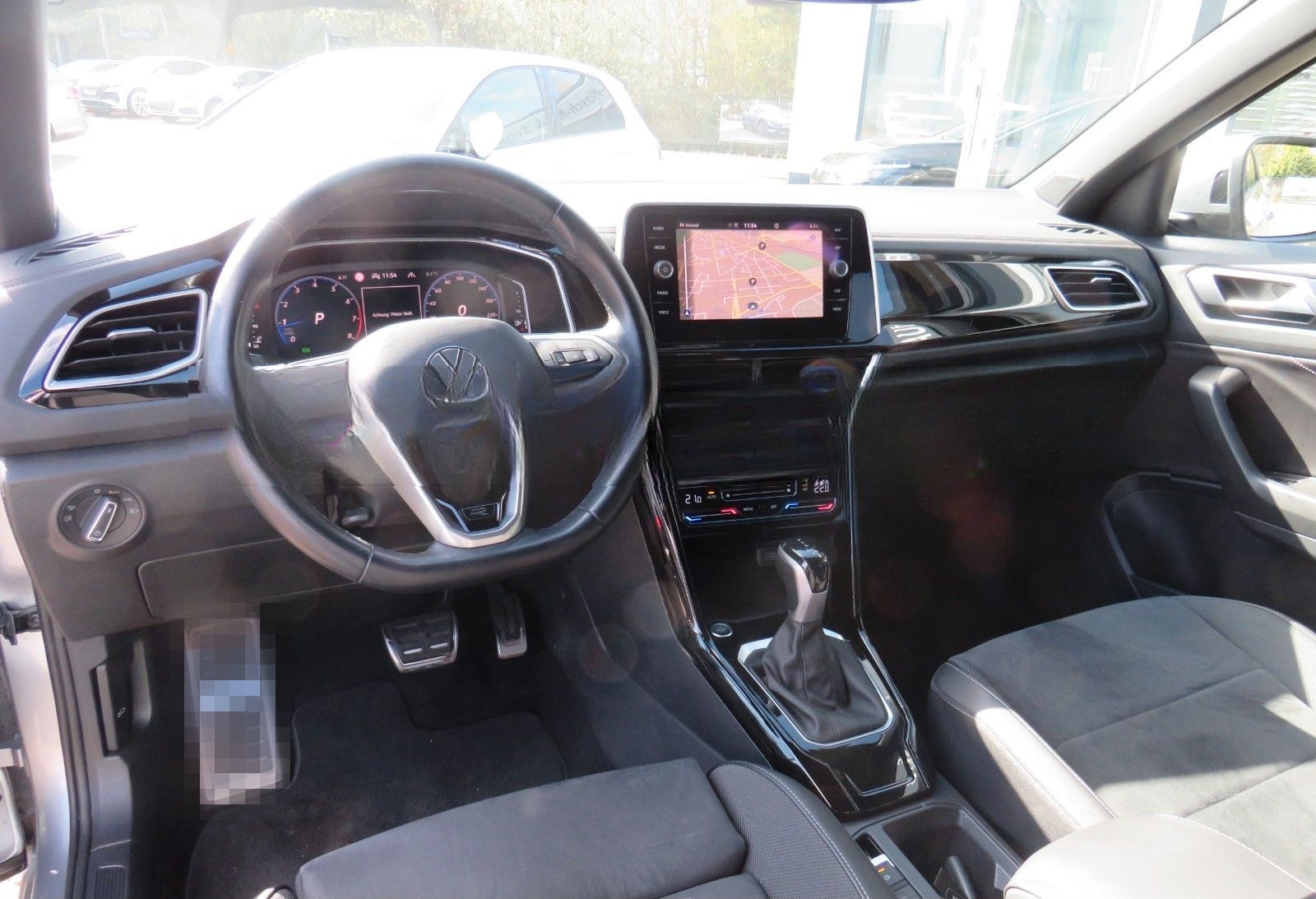 Volkswagen T-Roc 1.5 TSI DSG R-Line foto 9