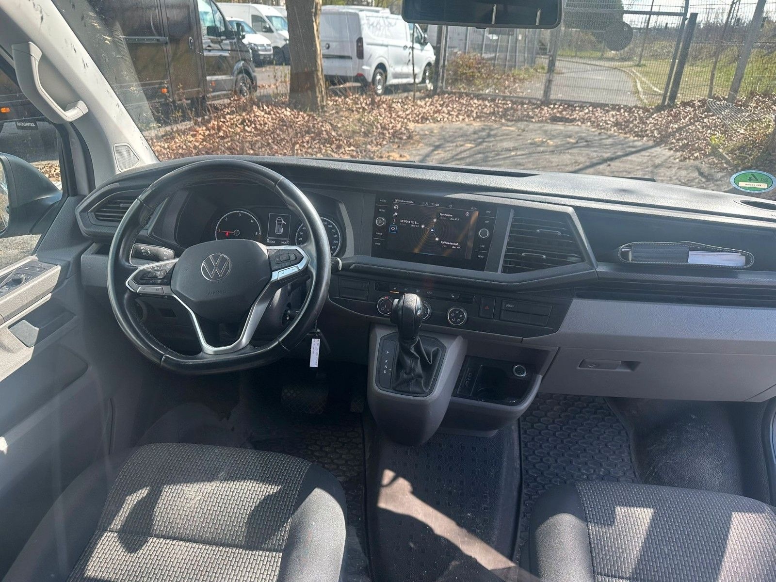 Volkswagen T6.1 Transporter DSG Navi LED ACC Flügeltür SHZ foto 7