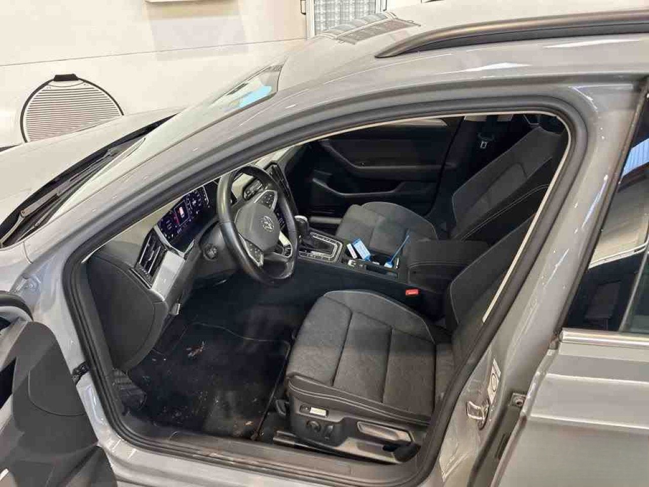 Volkswagen Passat Variant Business 2.0TDI DSG LED NAV AHK foto 7