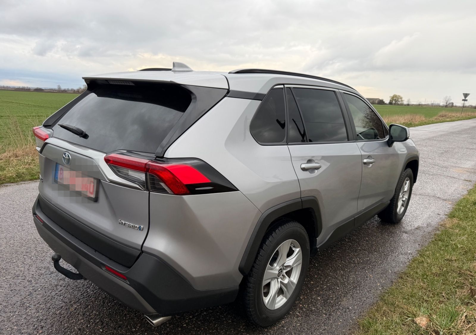 Toyota RAV 4 RAV4 Hybrid 4x2 Club foto 5