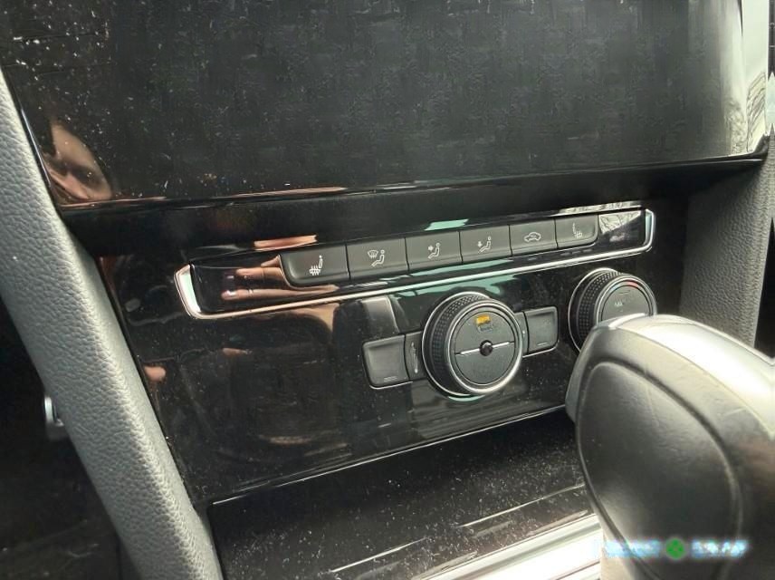 Volkswagen Passat Variant R-Line 1.8 DSG/LED/PANO/AHK/NAVI foto 13
