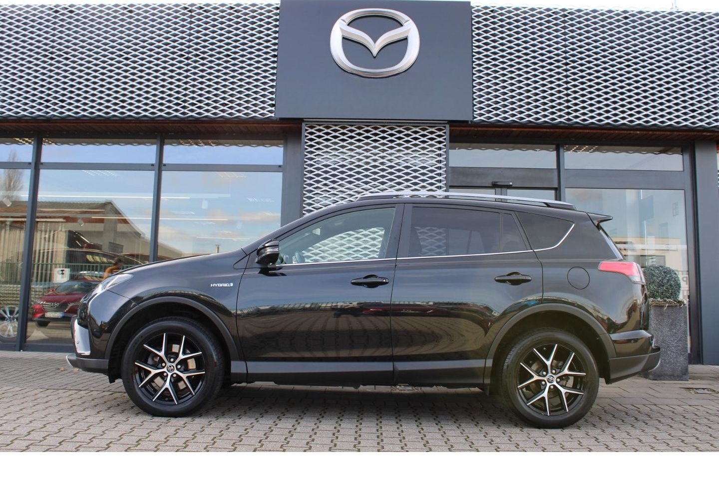 Toyota RAV 4 HYBRID+STYLE+SELECTION-EDTITION-S+GJ-RÄDER foto 2