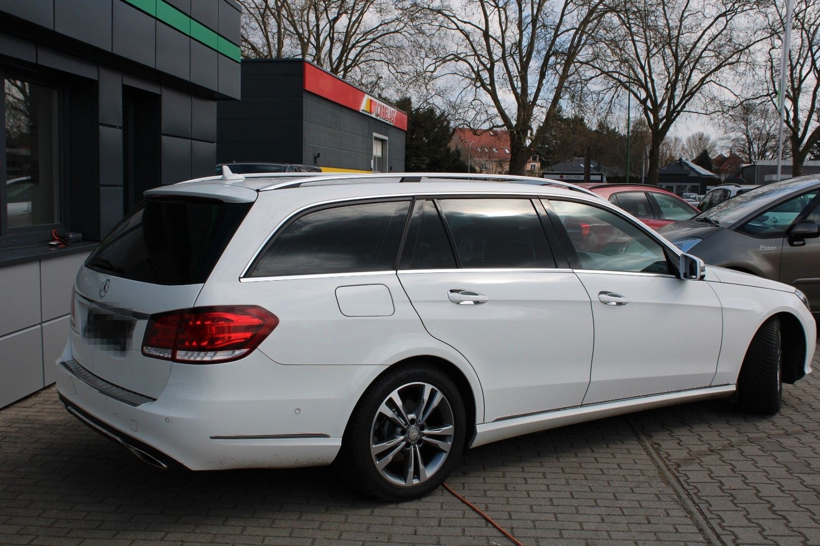 Mercedes-Benz E 200 T-Modell CGI BlueEff.*LED/SHZ/NAV* foto 6