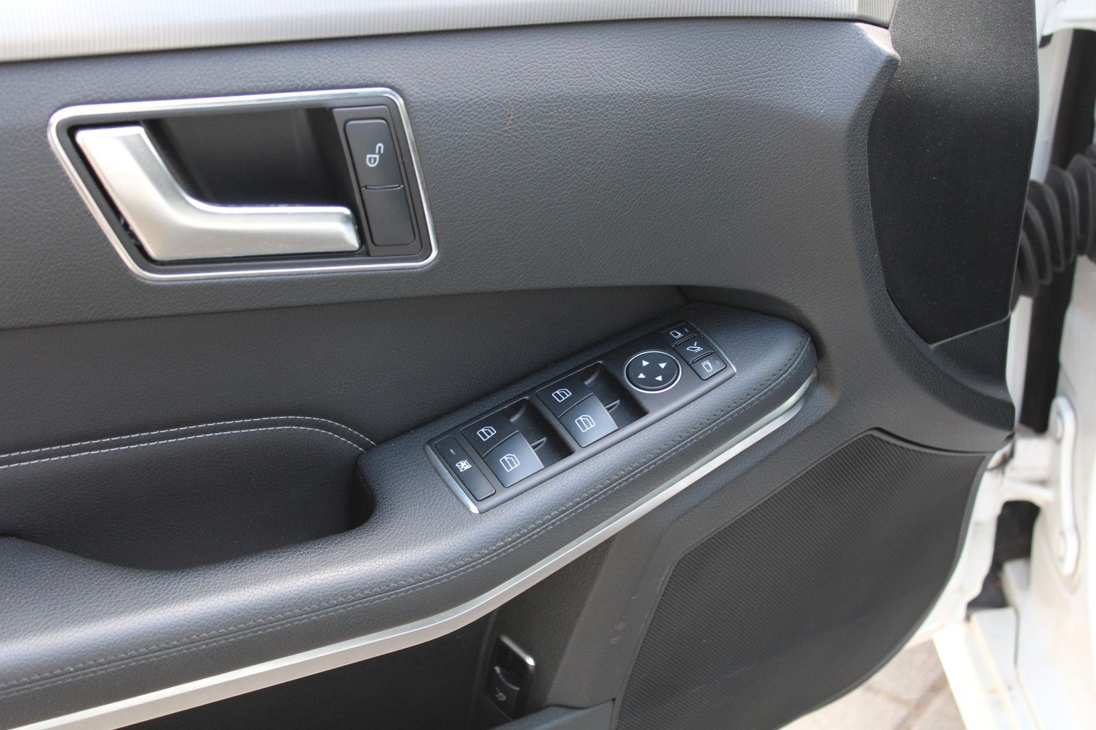 Mercedes-Benz E 200 T-Modell CGI BlueEff.*LED/SHZ/NAV* foto 10