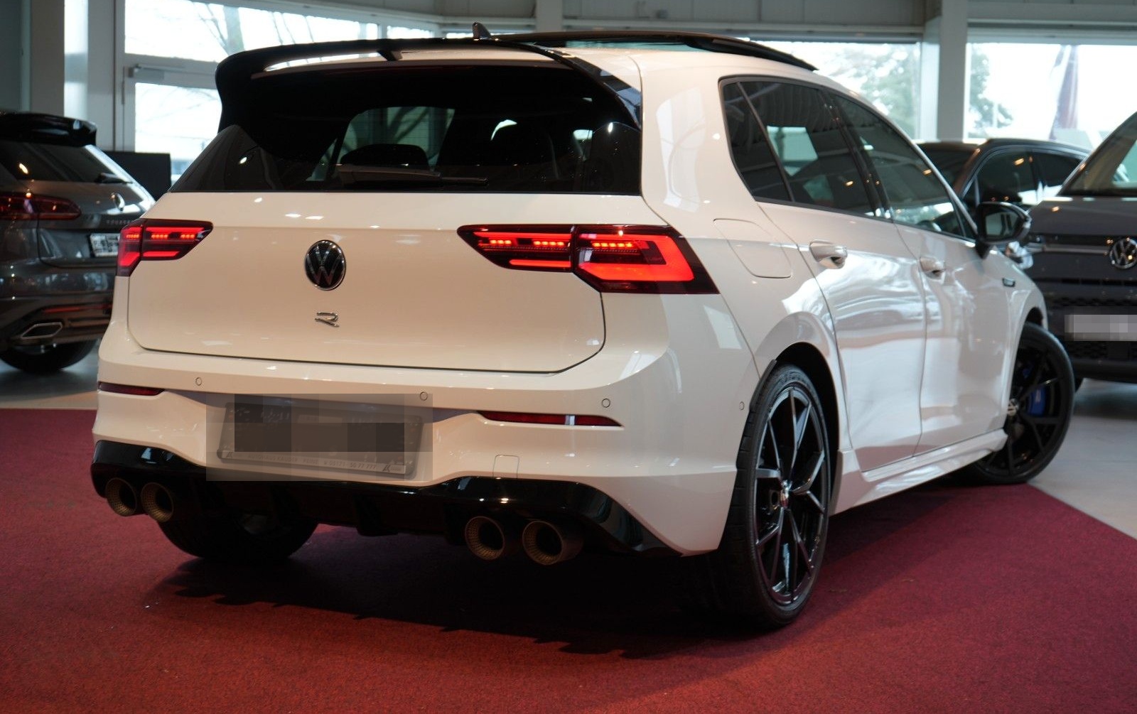 Volkswagen Golf 2.0 TSI 4Motion DSG R *LED*Virtual*Pano* foto 4