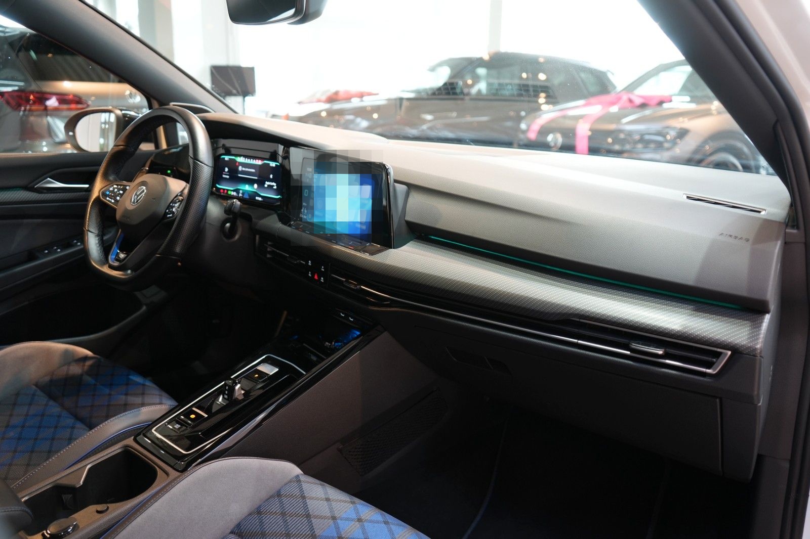 Volkswagen Golf 2.0 TSI 4Motion DSG R *LED*Virtual*Pano* foto 7