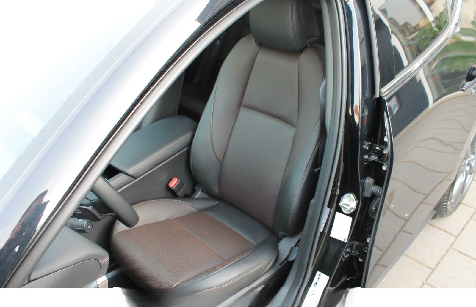 Mazda 3 Lim. 5-trg. Takumi*LEDER*MATRIX*360*BOSE*ACC* foto 11