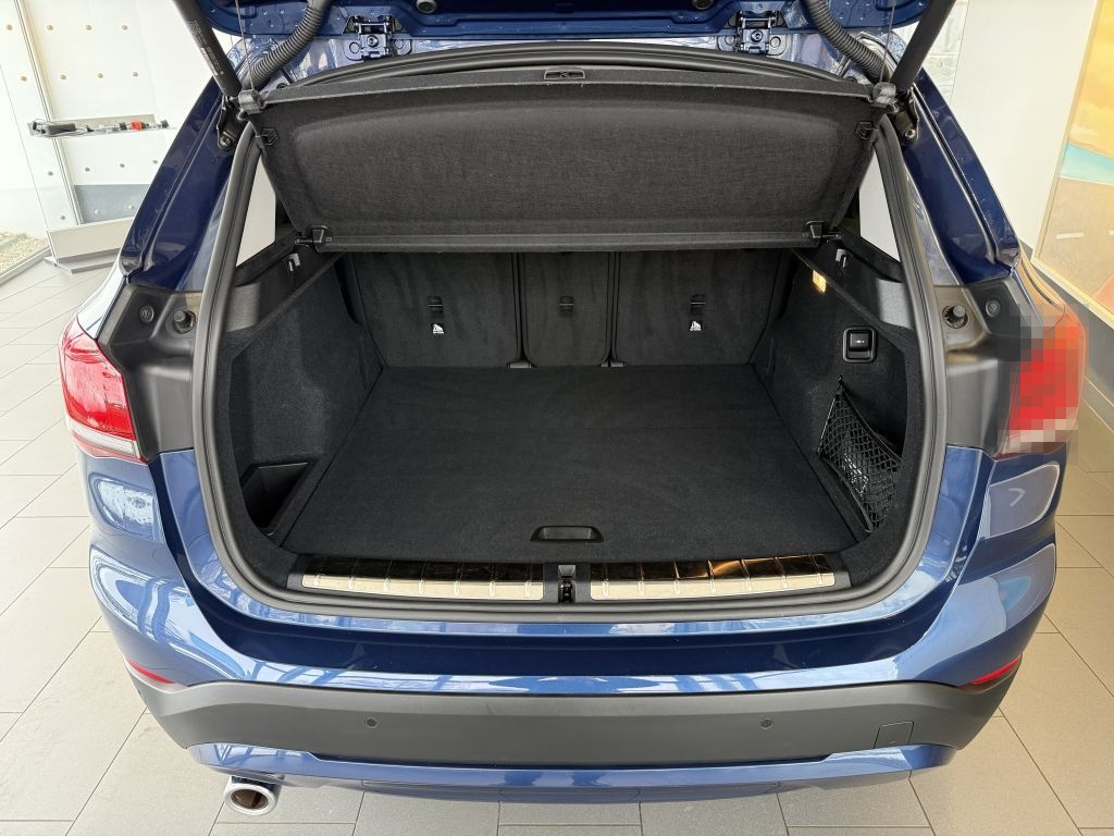 BMW X1 sDrive18i Advantage LED+NAVI+PDC+SPUR+SITZHZ+ foto 14