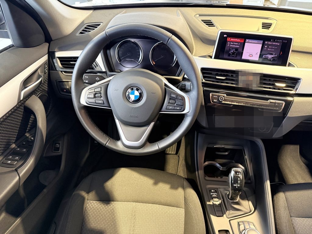 BMW X1 sDrive18i Advantage LED+NAVI+PDC+SPUR+SITZHZ+ foto 4