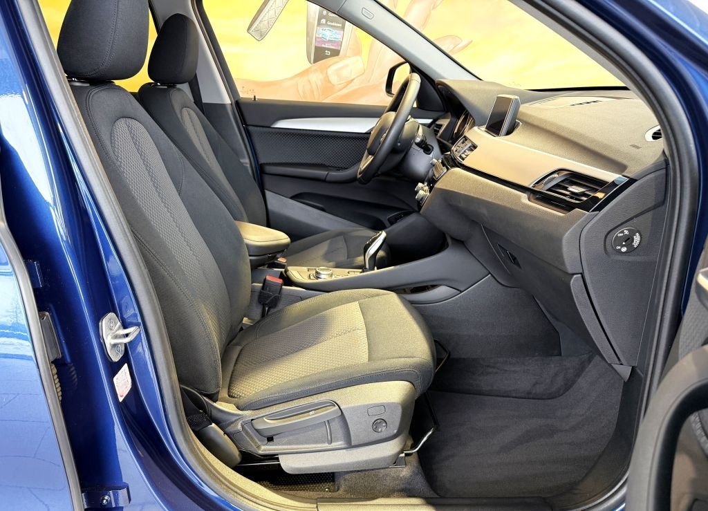 BMW X1 sDrive18i Advantage LED+NAVI+PDC+SPUR+SITZHZ+ foto 5