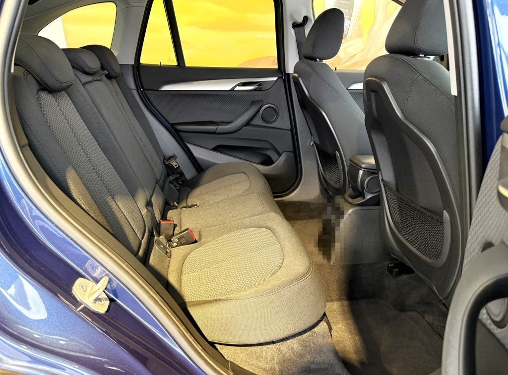 BMW X1 sDrive18i Advantage LED+NAVI+PDC+SPUR+SITZHZ+ foto 10