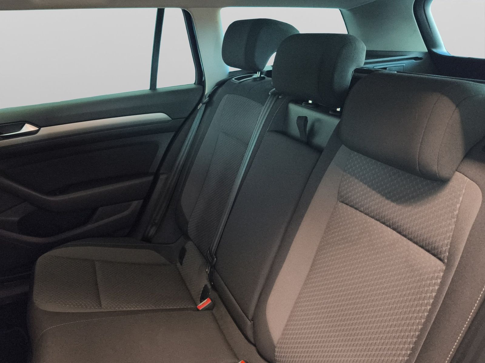 Volkswagen Passat Variant 2.0 TDI LED NAVI AHK ACC SHZ PDC foto 14