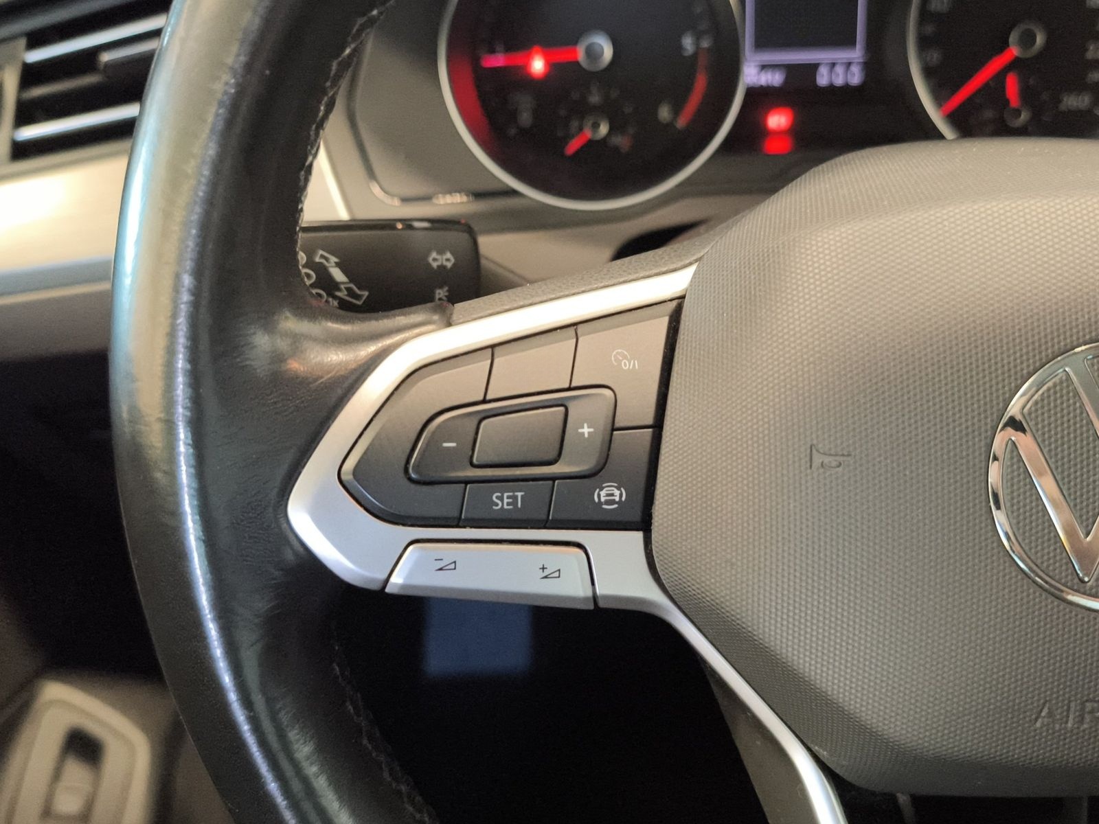 Volkswagen Passat Variant 2.0 TDI LED NAVI AHK ACC SHZ PDC foto 19