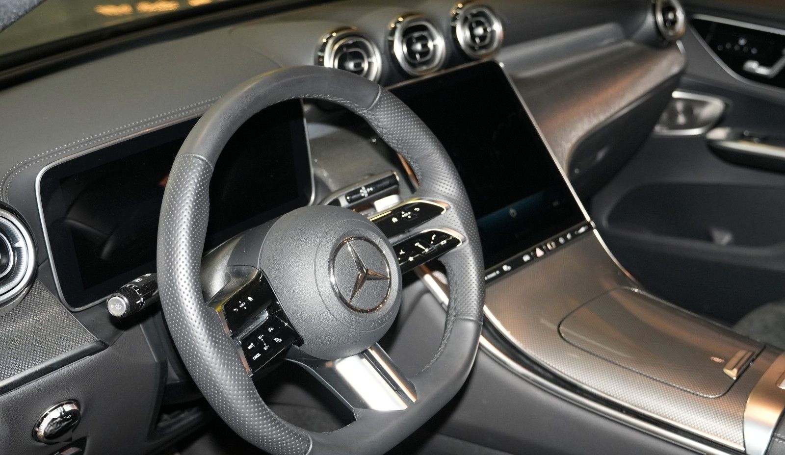 Mercedes-Benz GLC 220d Coupe 4M AMG/Night/Pano/360/Ahk/AMG 20" foto 20