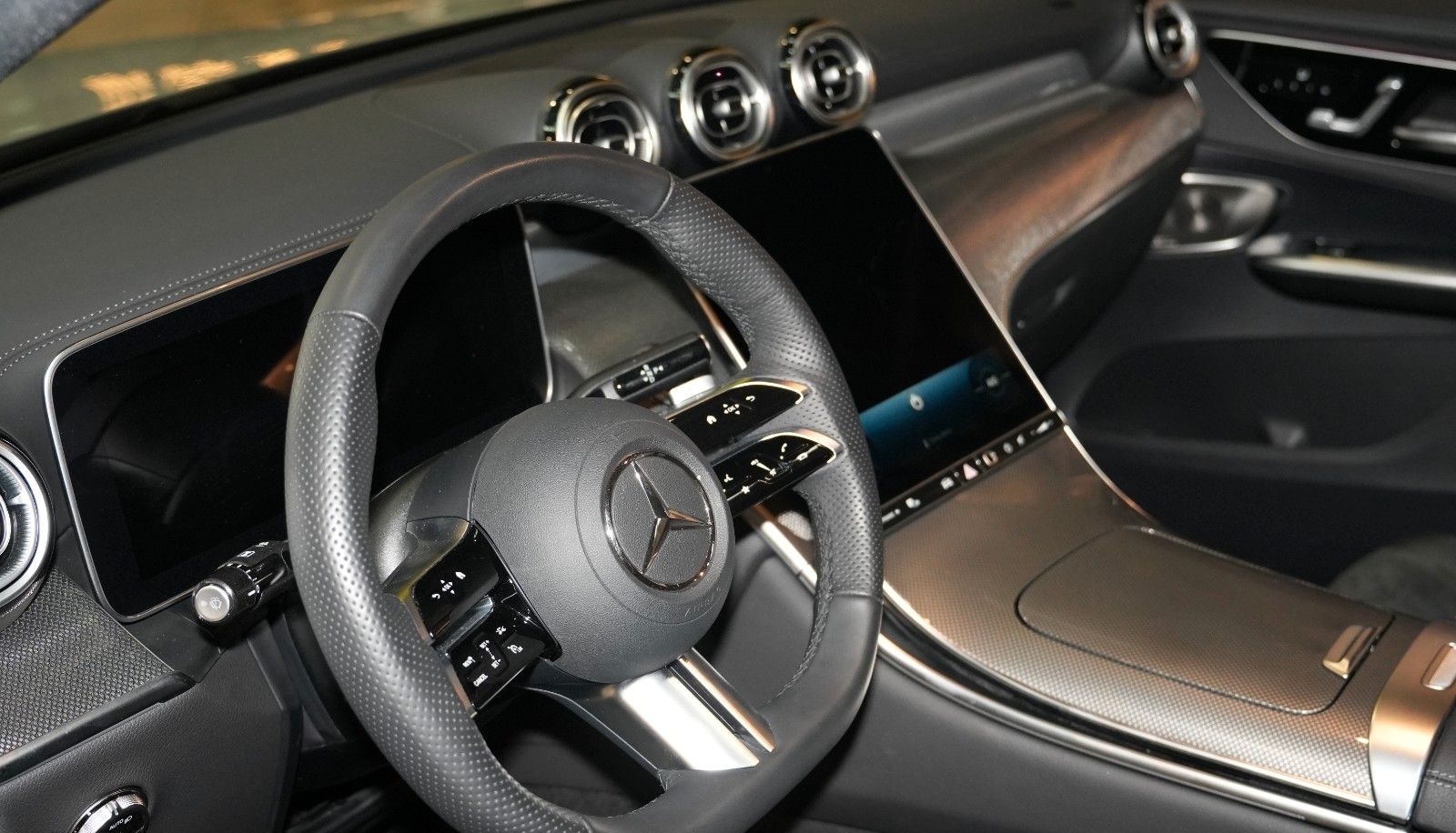 Mercedes-Benz GLC 220d Coupe 4M AMG/Night/Pano/360/Ahk/AMG 20" foto 21