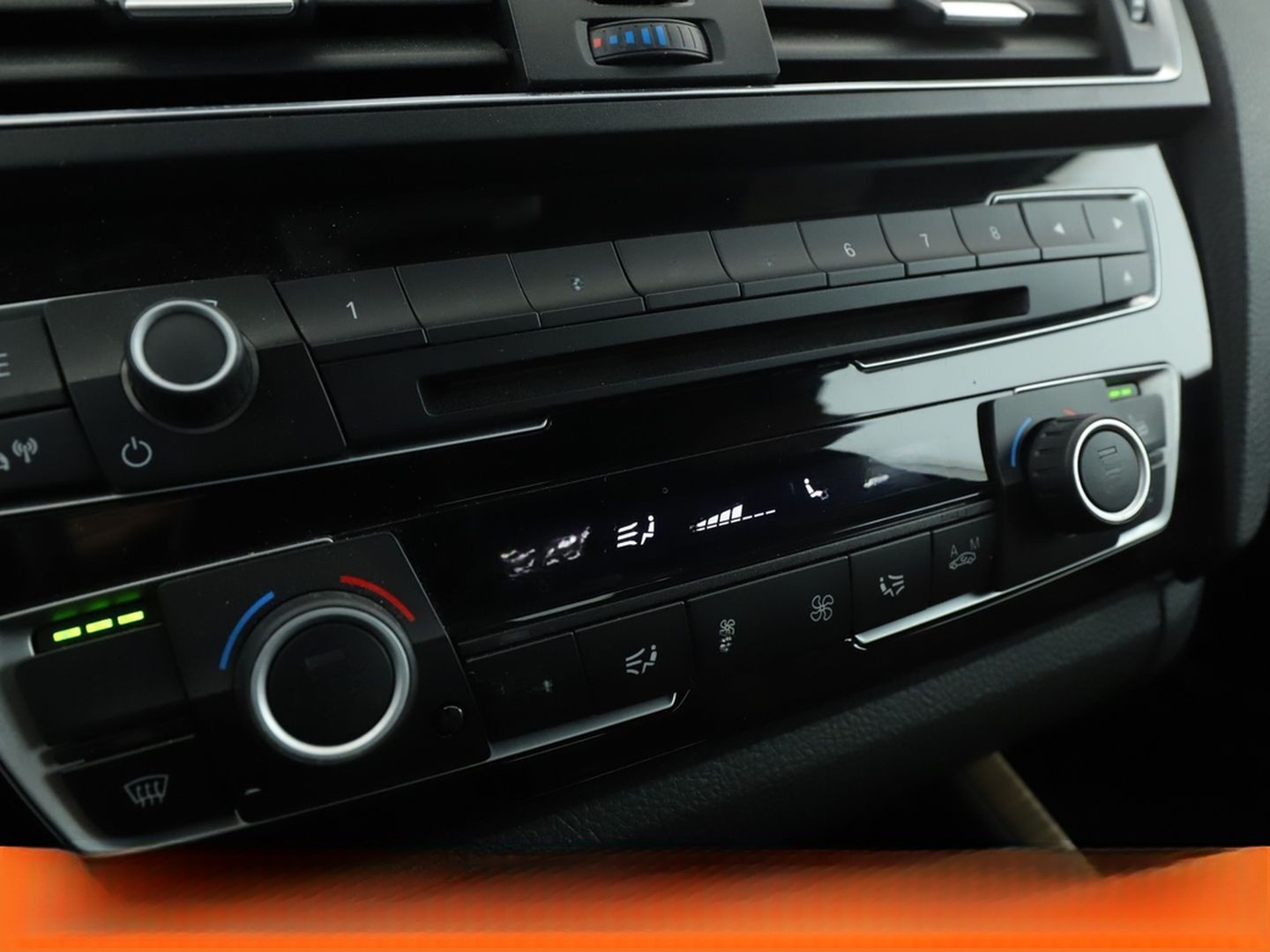 BMW 2er 218d M Sport Aut.*NAVI*TEMPO*PDC*LIM*SHZ* foto 23