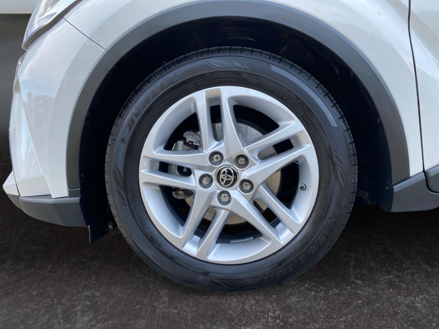 Toyota C-HR 1.8 Hybrid Flow *LED*SHZ*SmartKey*PDC*RCam* foto 22