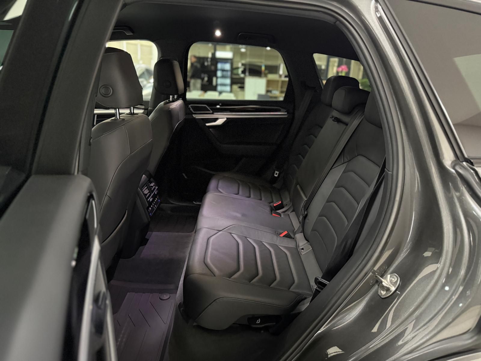 Volkswagen Touareg R-Line Black Style 4M V6 TDI *AHK*KAM* foto 18