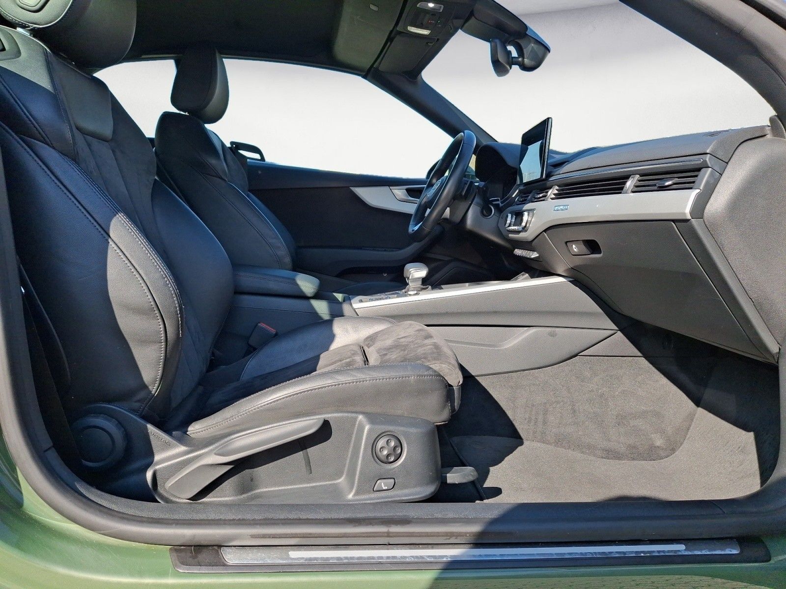 Audi A5 Cabrio 40 TDI quattro foto 8