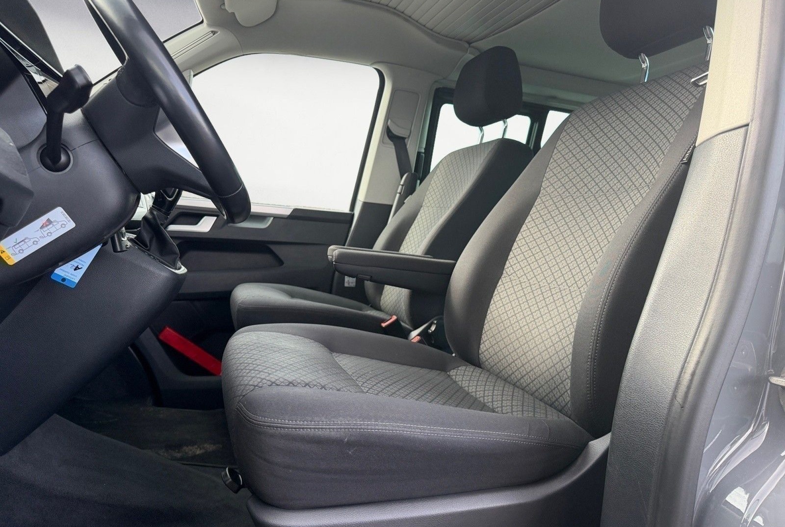 Volkswagen T6 California Beach 2.0 TDI EDITION LED SHZ STH. foto 8