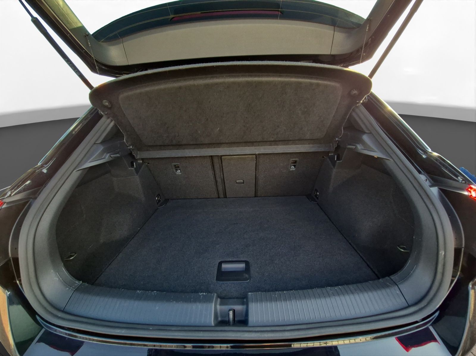 Volkswagen T-Roc 1.0 TSI R-Line AHK RüKa SiHz LED PDC foto 14