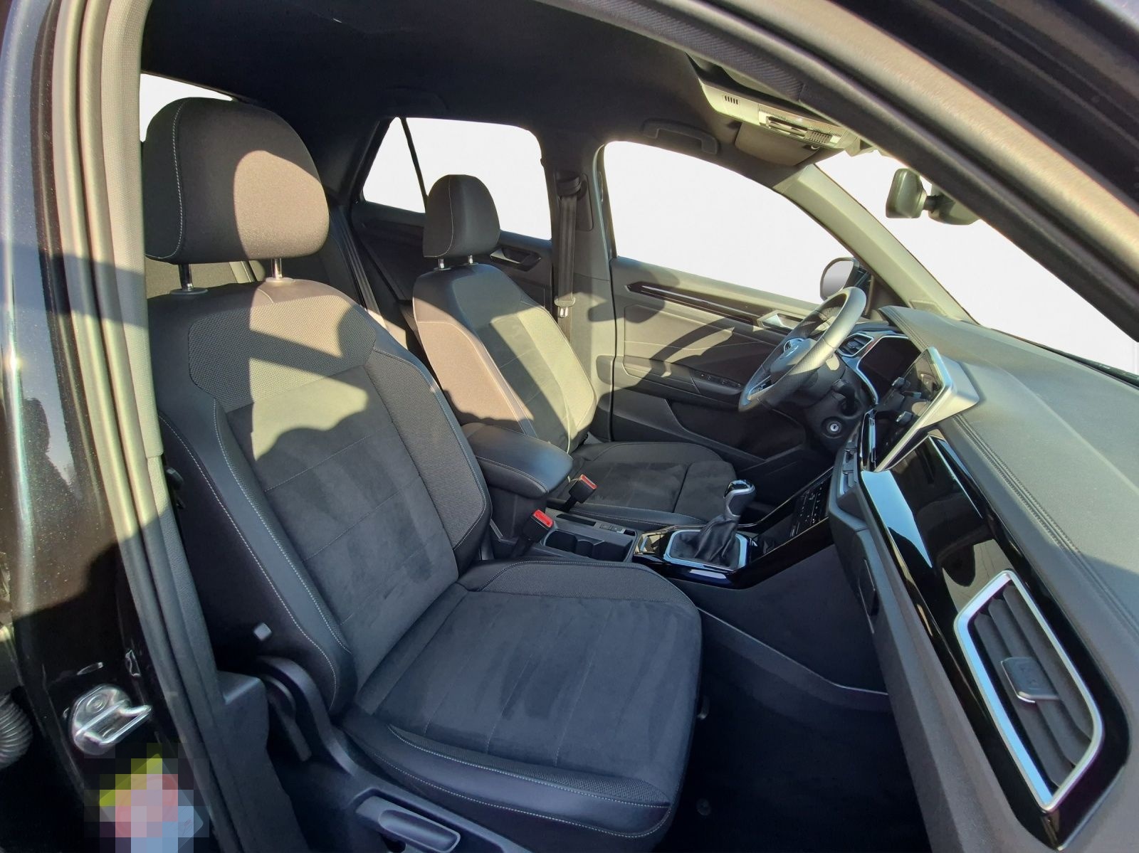 Volkswagen T-Roc 1.0 TSI R-Line AHK RüKa SiHz LED PDC foto 15