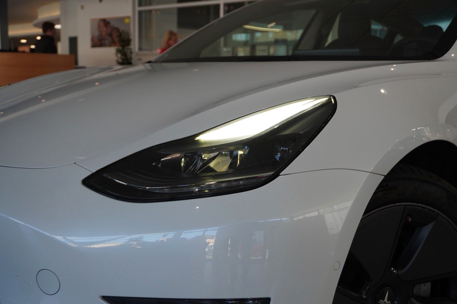 Tesla Model 3 LONGRANGE DUAL-MOTOR NAVI/KAMERA/AMD/AHK foto 4
