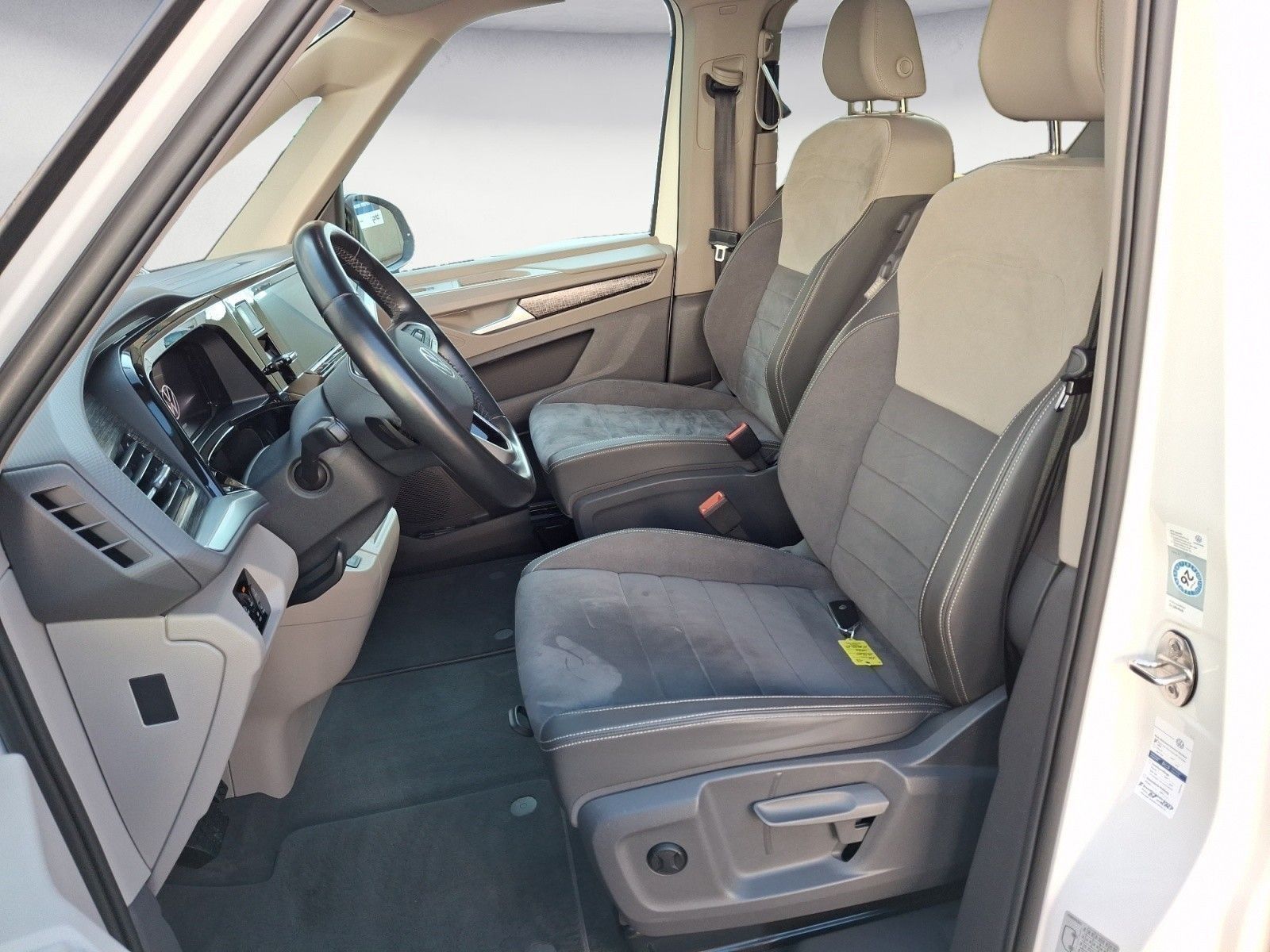 Volkswagen T7 Multivan Life 1.4 TSI eHybrid DSG *AHK*DCC*AC foto 7