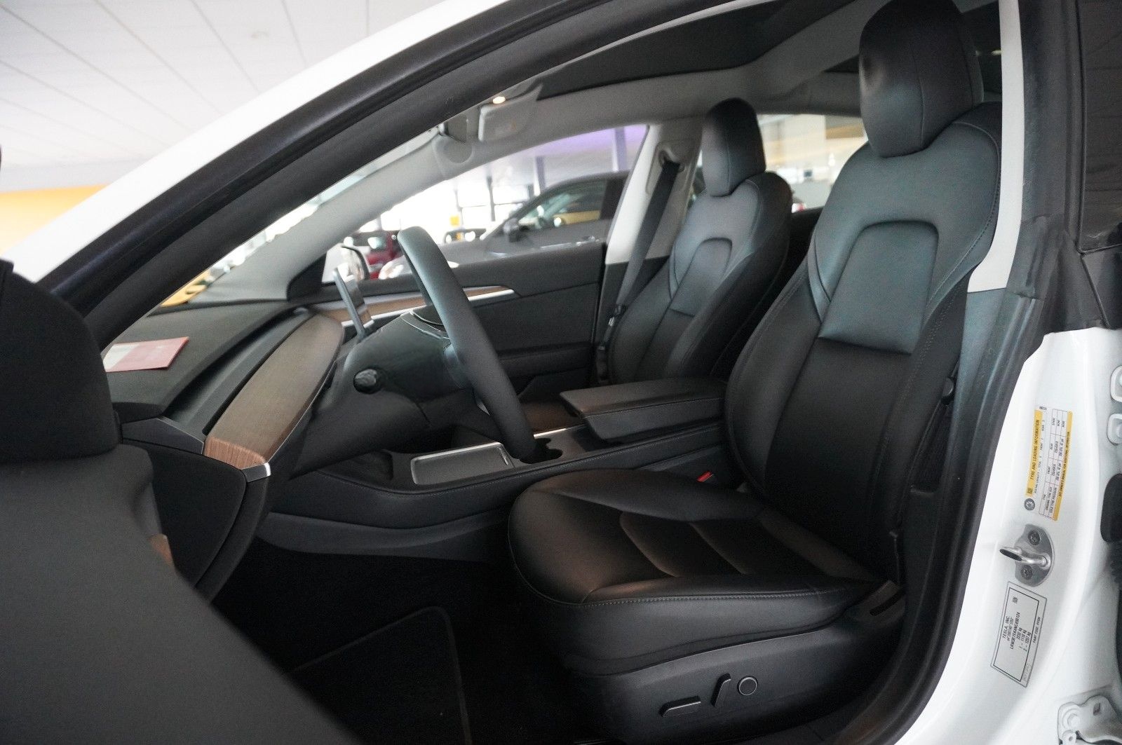Tesla Model 3 LONGRANGE DUAL-MOTOR NAVI/KAMERA/DAB/AMD foto 17